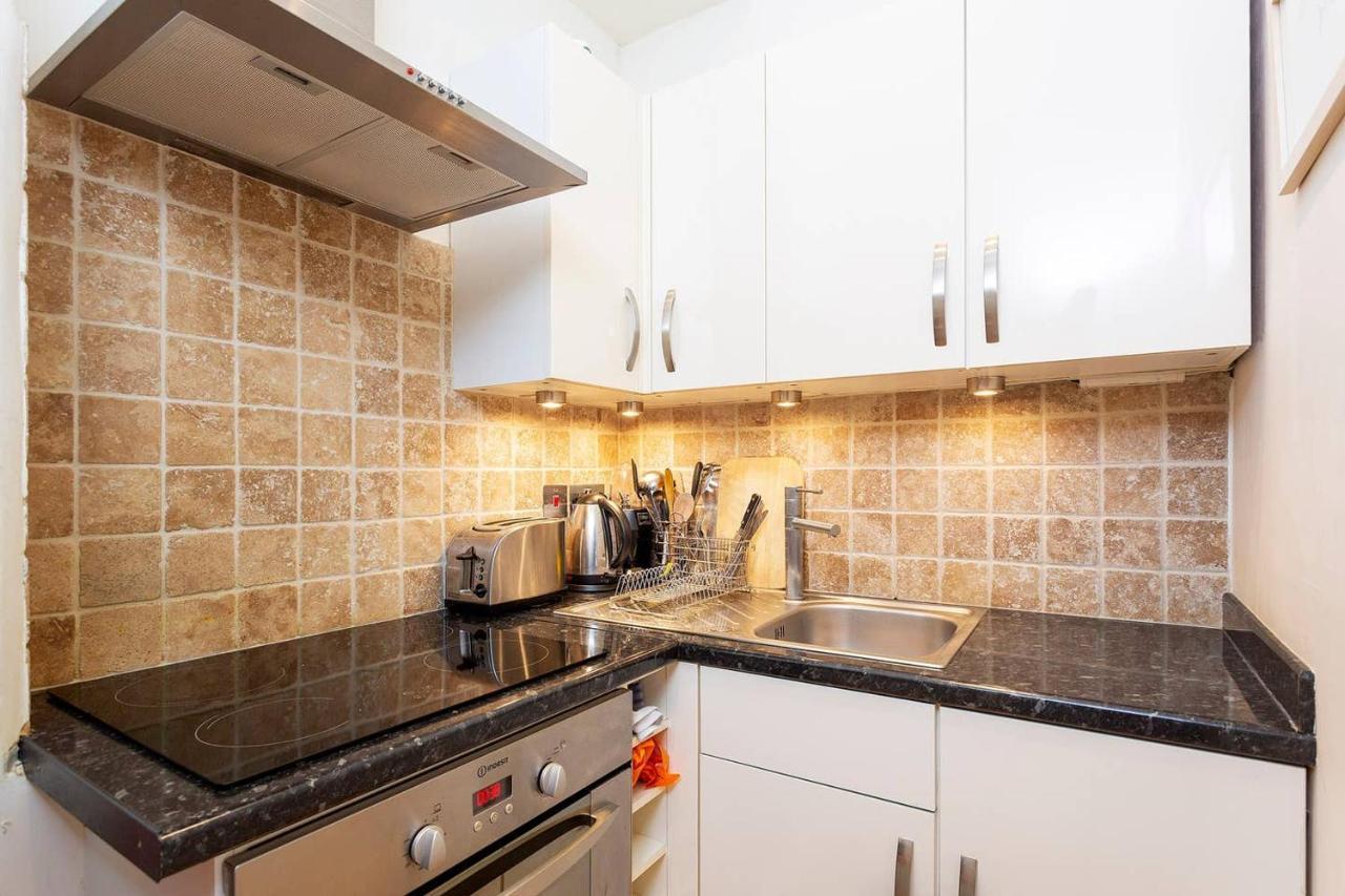 Charming Studio Near Clapham Common Appartement Londen Buitenkant foto